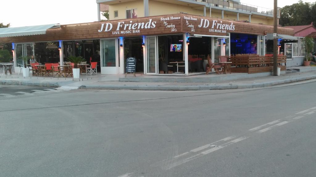 דירות פליראקי Jack Daniel Friends מראה חיצוני תמונה